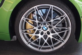 BMW-Yuz-Binlerce-Aracini-Fren-Sistemi-Riski-Nedeniyle-Geri-Cagiriyor-featured